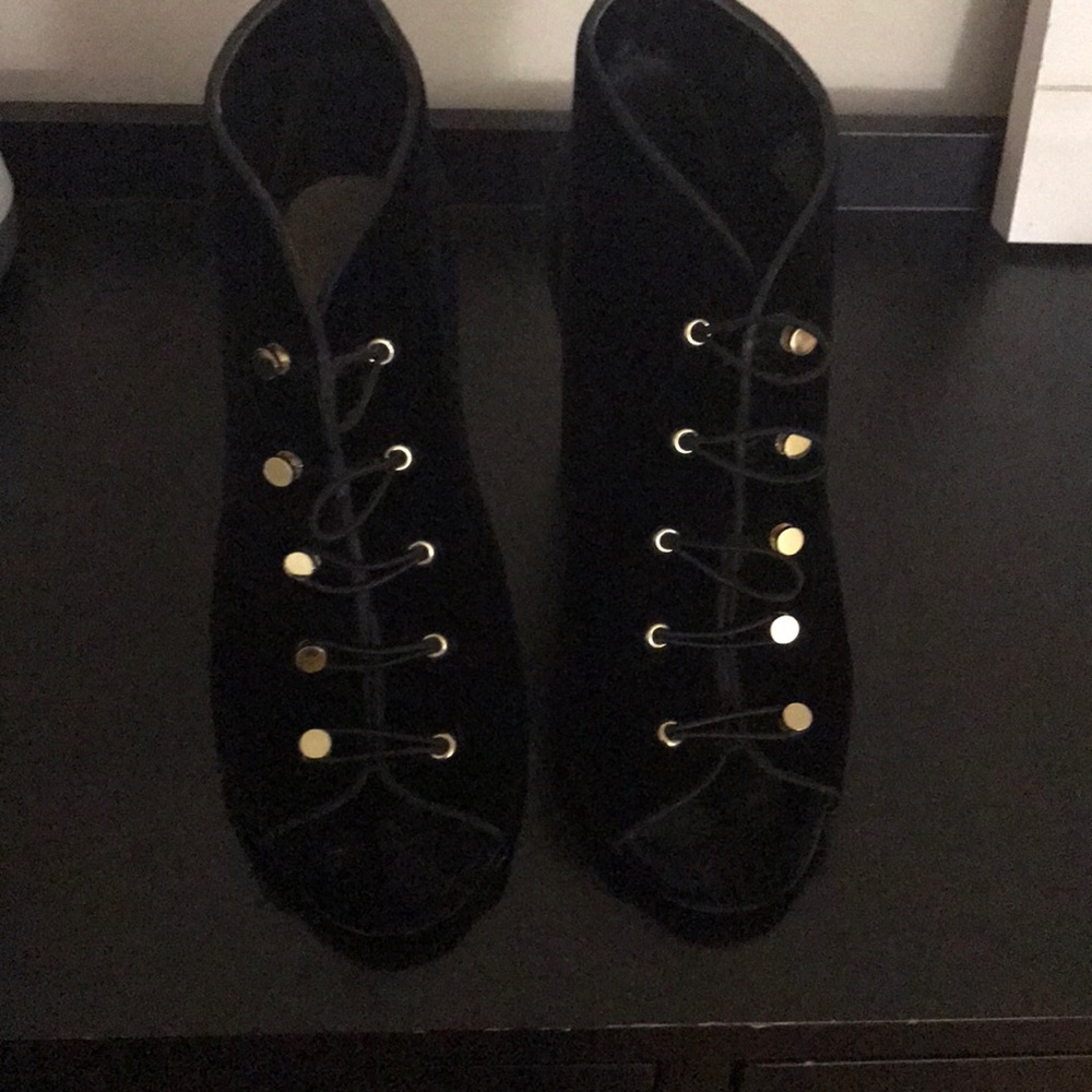Vince Camuto heels